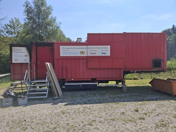 2024 Brandcontainer außen kalt.jpg