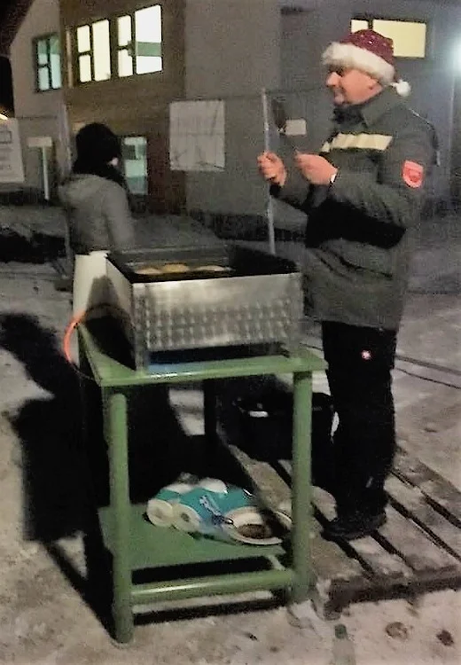 2018 Adventsstand Grill bearbeitet.jpg